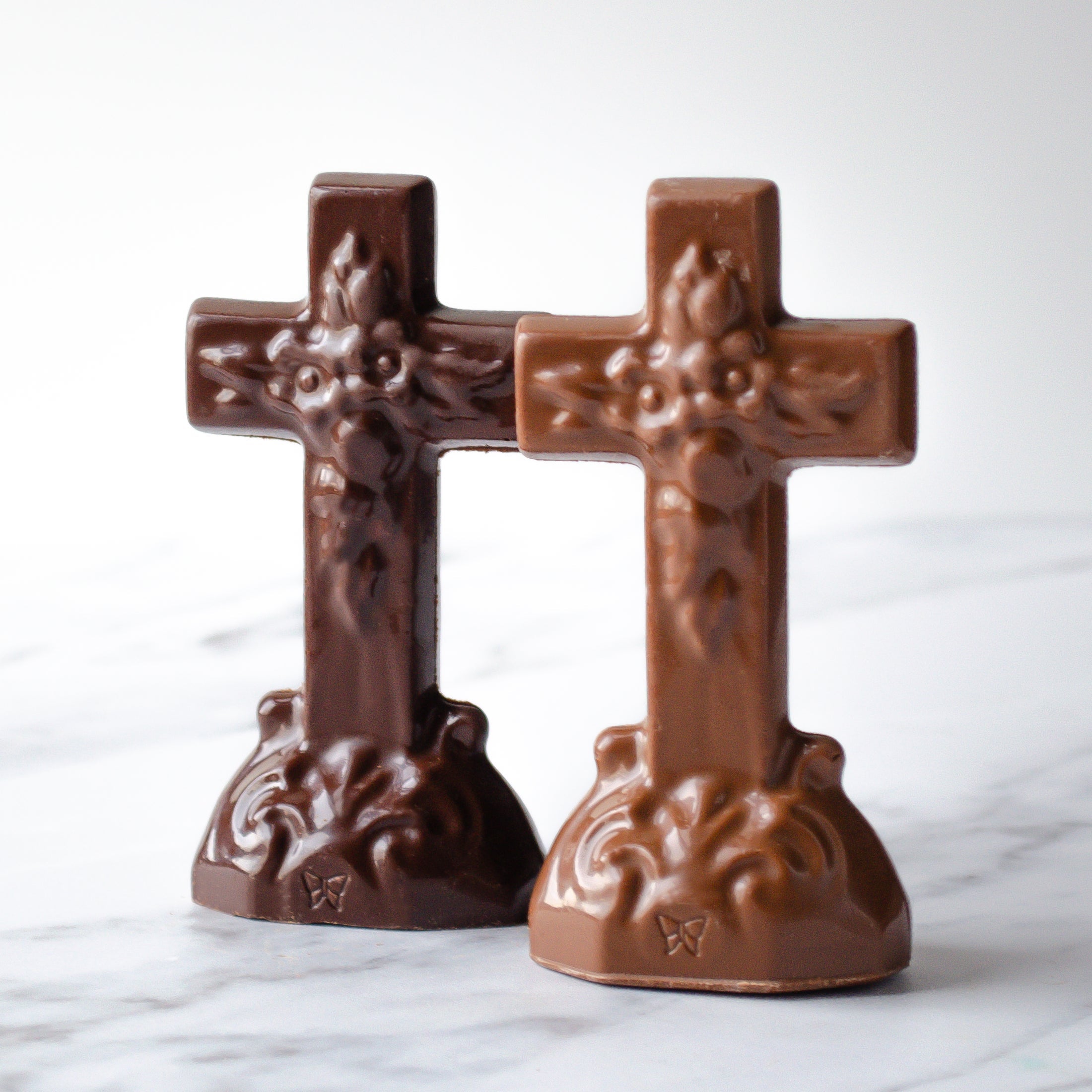 3oz Solid Chocolate Easter Cross
